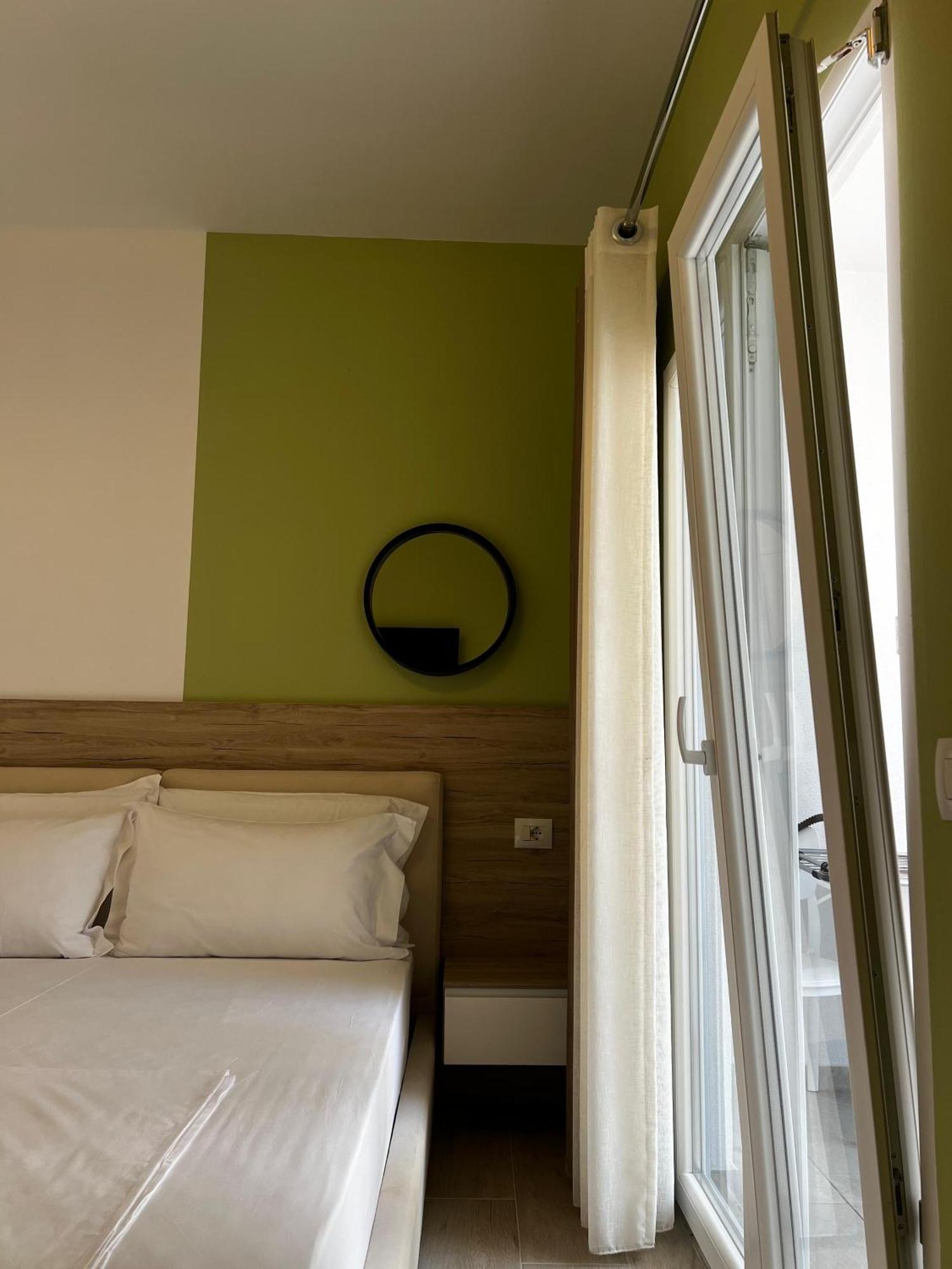 Helena Hotel Shengjin Luaran gambar