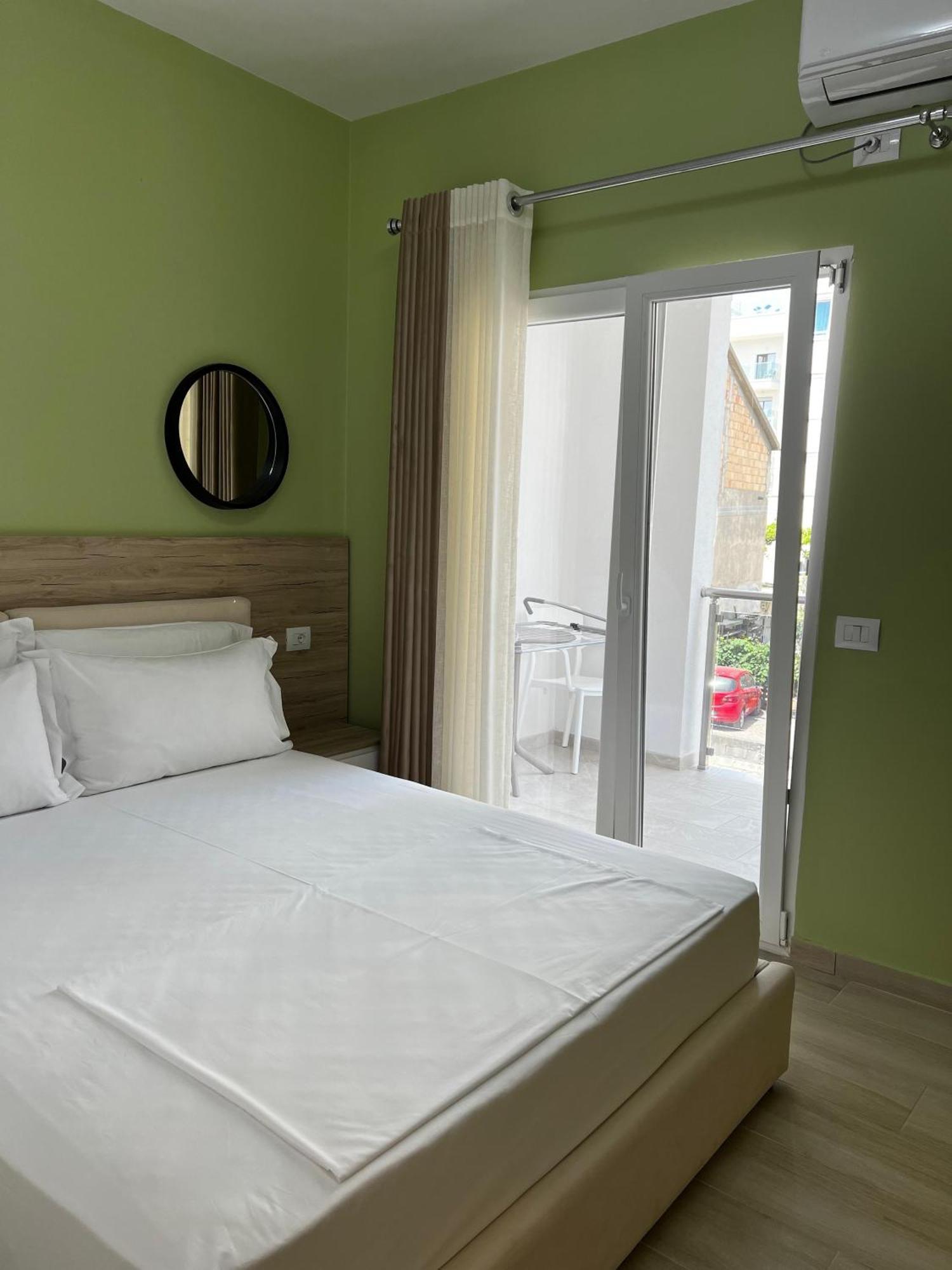 Helena Hotel Shengjin Luaran gambar